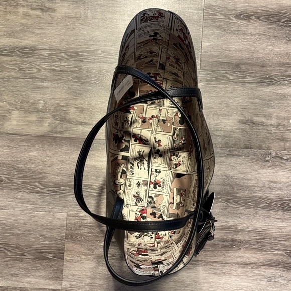 Kate Spade Reversible Black Tote with Minnie Mouse Design - Picture 8 of 12